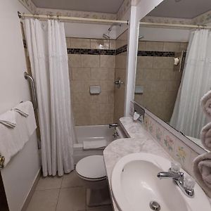 Two-Bedroom Twin Room