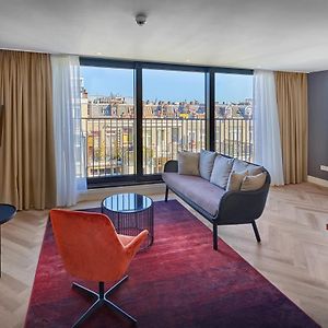 Queen Suite