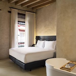 Grand Deluxe Double Room