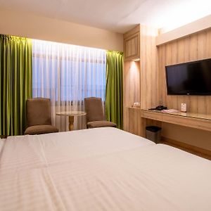 Premier Twin Room