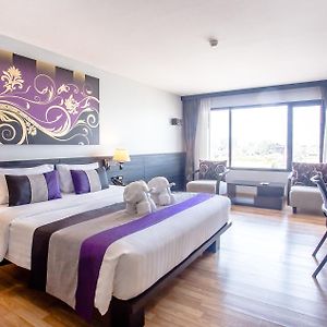 Grand Deluxe King Room