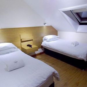 Budget Twin Room Ensuite