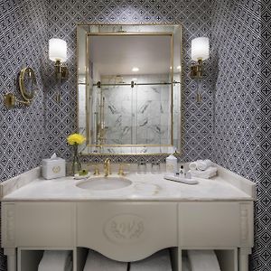 Premium King Room