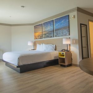 King Room Mobility or Hearing Impaired Access Non-Smoking