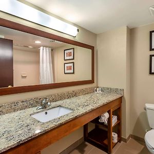 Queen Suite Mobility accessible