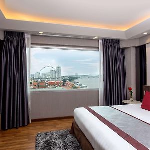 Premier King Suite