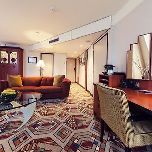 Master King Suite
