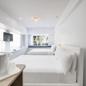 Corner Queen Room Two Queen Beds Ocean View