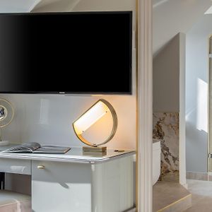 Classic Queen Room