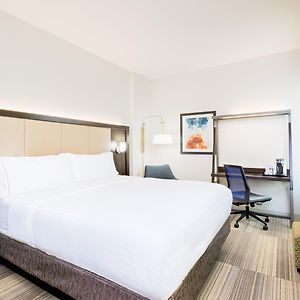 Leisure King Room