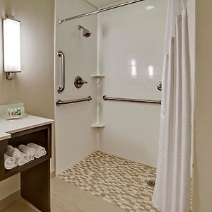 Standard King Room Accessible Tub Mobility Access