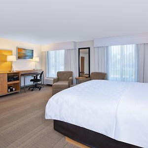 Deluxe  Room Mobility accessible