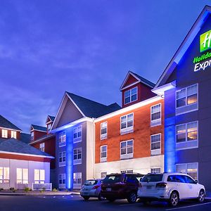 Holiday Inn Express Mystic By Ihg