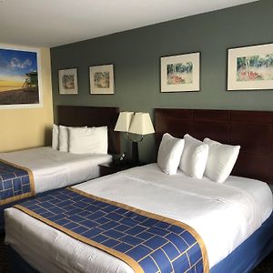 Quadruple Room Mobility Access or Non-Smoking