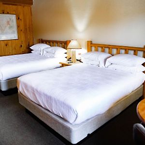 Queen Room Two Queen Beds