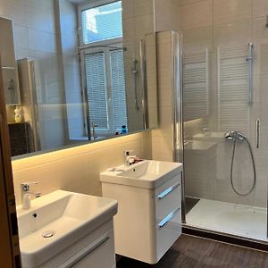 Dormitory Room Mixed