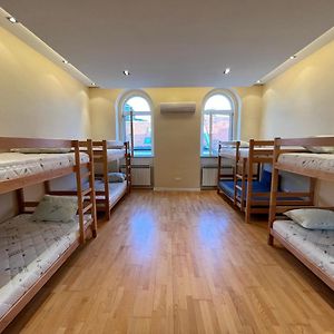 Dormitory Room Mixed