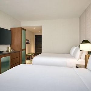 Upper Floors Queen Room
