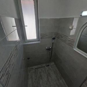 Dormitory Room Mixed