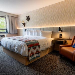 Premium King Room