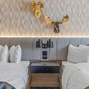 Queen Room