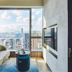 Deluxe One-Bedroom Room
