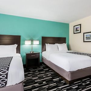 Queen Room Mobility accessible