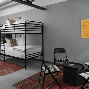 Dormitory Room Mixed