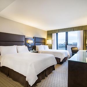 Premium Queen Room