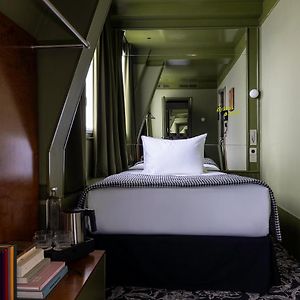 Small Single Room