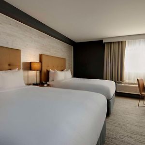 Queen Room Two Queen Beds Hearing Access