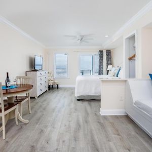 Dune Level Ocean Front King
