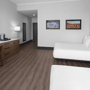 Queen Room Two Queen Beds Roll Shower Mobility Access