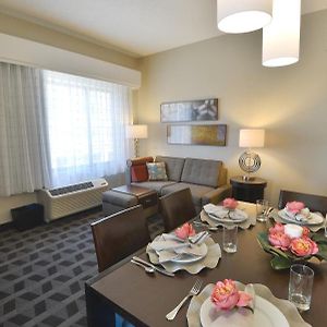 Two-Bedroom King Suite