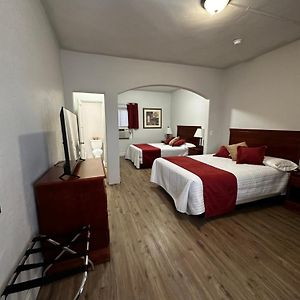 Queen Room Two Queen Beds