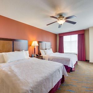 One-Bedroom Queen Suite