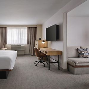 Executive King Room Non-Private Sofa Bed Hearing Accessible