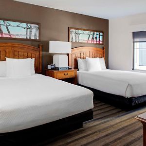 Standard Queen Room Two Queen Beds