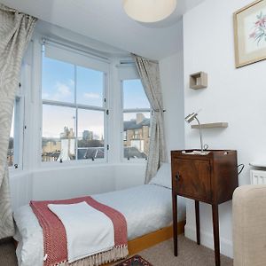 Basic Triple Room