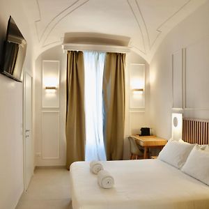 Domus Maxima - Rome Suite & Rooms