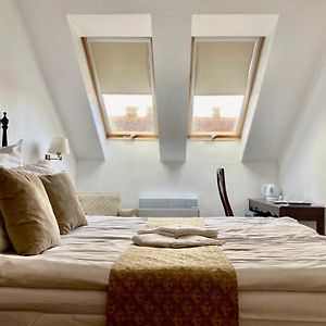 Opera16 Guestrooms