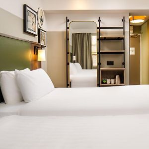 Classic Room 2 single Beds