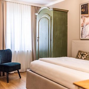 Small Single Room