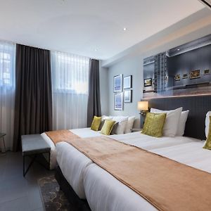 Cozy Quadruple Room