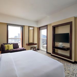 Executive King Suite