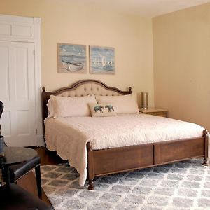 Superior King Suite