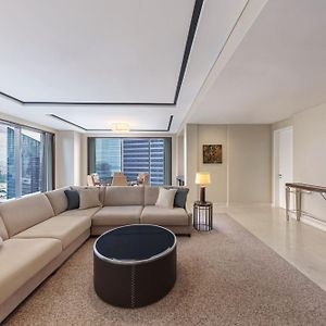 Large King Suite