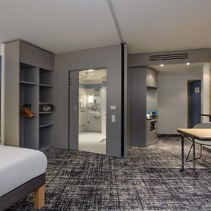 Standard Suite
