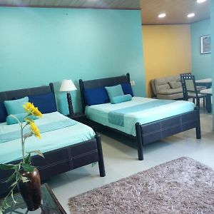 Family King Studio Suite