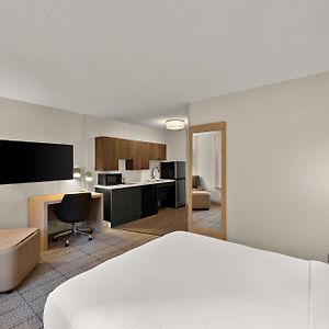 Queen Studio Suite Access Roll Shower Non-Smoking